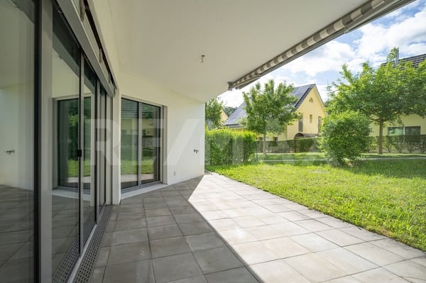 Moderne 2.5Zimmer-Wohnung mit Garten 10