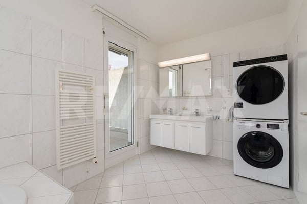 Exklusive Terrassenwohnung mit Panorama-Aussenbereich und höchstem Wohnkomfort 13
