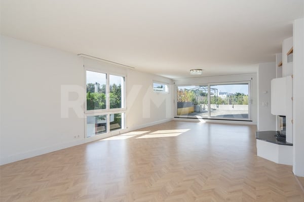 Exklusive Terrassenwohnung mit Panorama-Aussenbereich und höchstem Wohnkomfort 2