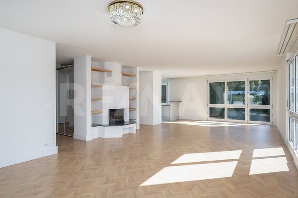 Exklusive Terrassenwohnung mit Panorama-Aussenbereich und höchstem Wohnkomfort 5