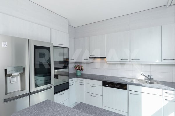 Exklusive Terrassenwohnung mit Panorama-Aussenbereich und höchstem Wohnkomfort 4