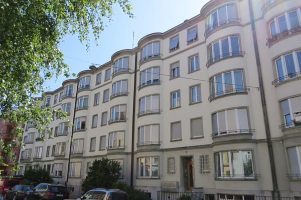 Gemütliche Altbauwohnung mit Wintergarten zu vermieten 1