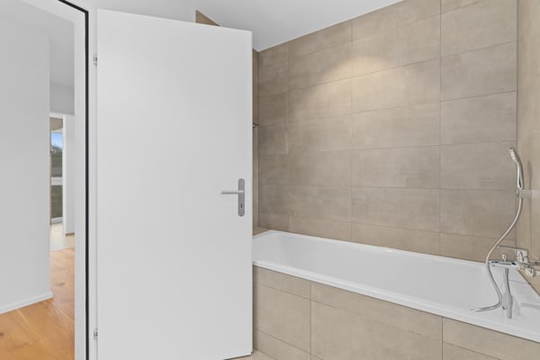 schöne 1.5-Zimmerwohnung mit Gartensitzplatz 8