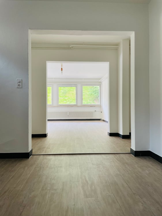 Büro / Atelier / Lager (11m2 EG) - ruhig,  hell, im grünen Gundeli 4