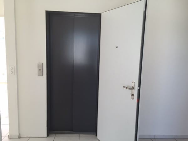 Grosszügige Attikawohnung mit Dachterrasse an ruhiger Lage 10