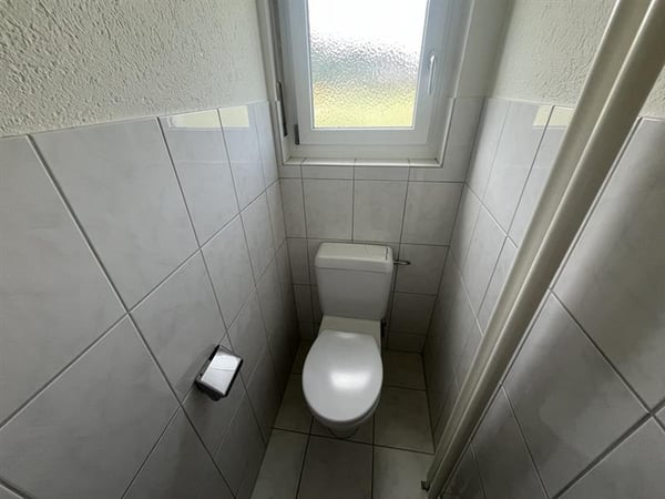 ATTRAKTIVE 4.5-ZIMMERWOHNUNG AN RUHIGER LAGE IN REINACH 4