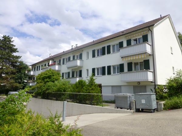 Einstellhallenplatz in Binningen! 14