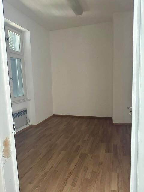 Altbauwohnung im 3-Zimmerwohnung im EG mit Hobbyraum 10