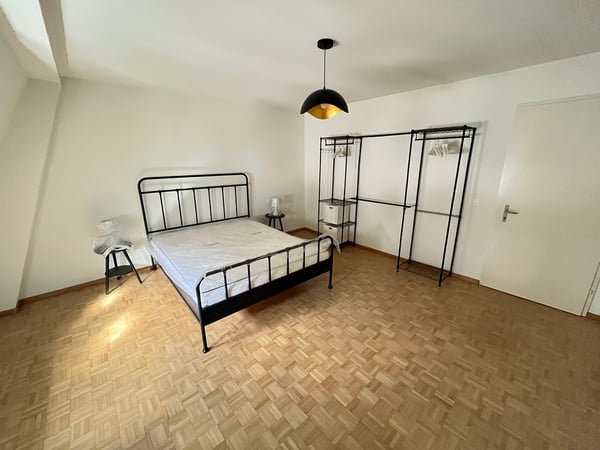 CHARMANTE MÖBILIERTE 2-Zimmer-Wohnung in Basel 5