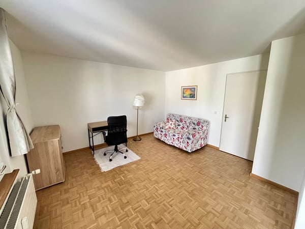 CHARMANTE MÖBILIERTE 2-Zimmer-Wohnung in Basel 4