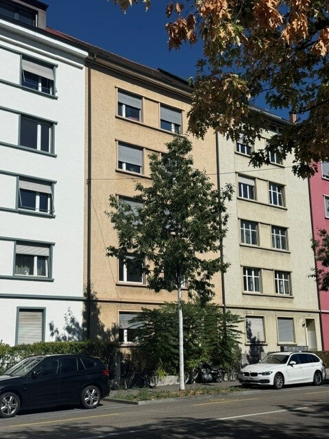 Nähe Messeplatz: Charmante 3-Zimmer-Wohnung mit Balkon in Basel! 1