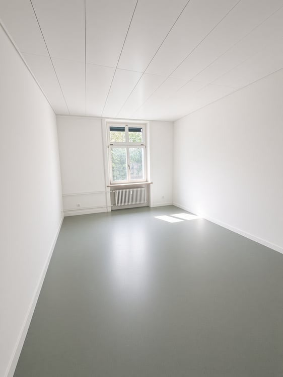 Frisch sanierte Gewerbefläche mit drei Büroräumlichkeiten 3