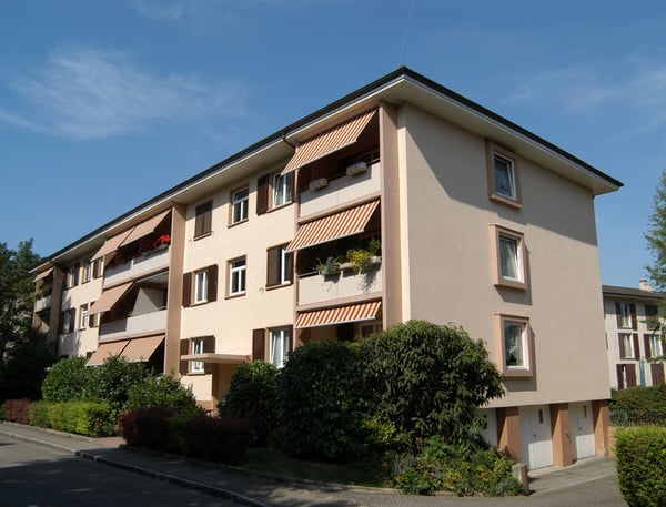 EINZELGARAGEBOX IN ALLSCHWIL