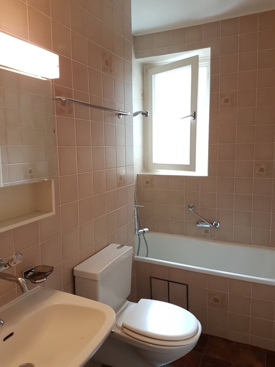 Schöne Altbauwohnung im beliebten St. Johann Quartier 5