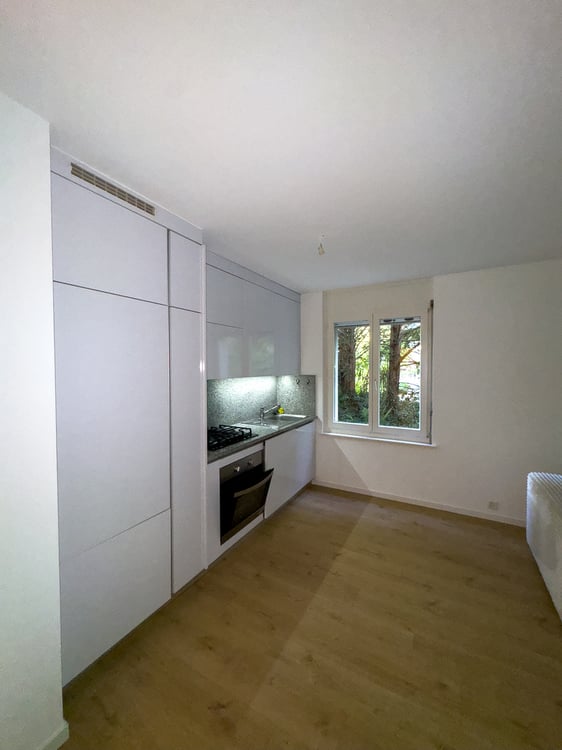 Charmant appartement de 2,5 pièces situé au rez-de-chaussée 5