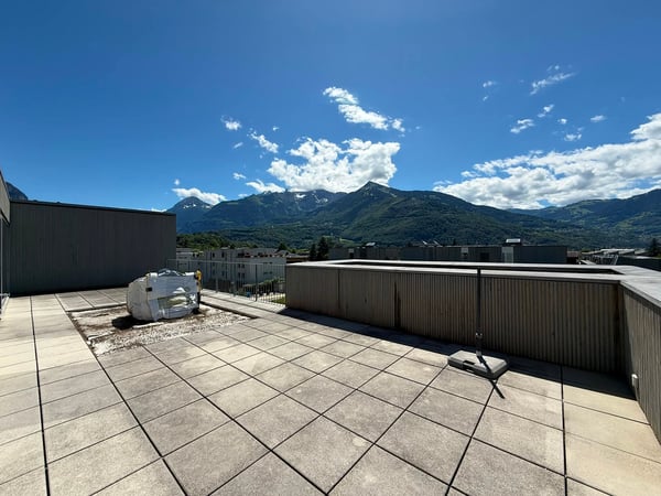 BEX -BEL ATTIQUE 3.5PCES AVEC GRANDE TERRASSE 3
