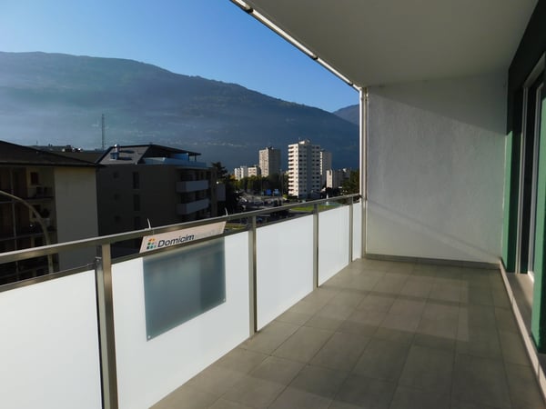 SION - SPACIEUX APPARTEMENT DE 2.5PCES 1
