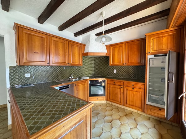 BEL APPARTEMENT 1PCES AVEC CACHET 9