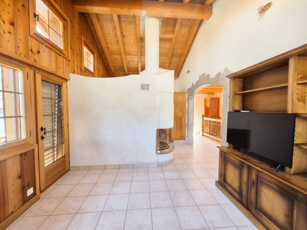 EUSEIGNE - BEAU CHALET DE 3.5 PIECES 7