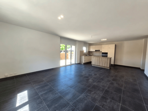 ERDE - SPACIEUX APPARTEMENT 4.5PCES AVEC TERRASSE 4