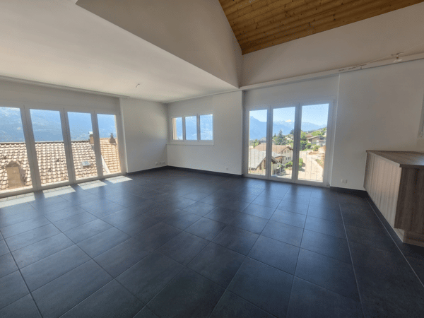 ERDE - MAGNIFIQUE DUPLEX EN ATTIQUE DE 4.5 PIECES 6