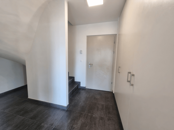 ERDE - MAGNIFIQUE DUPLEX EN ATTIQUE DE 4.5 PIECES 7