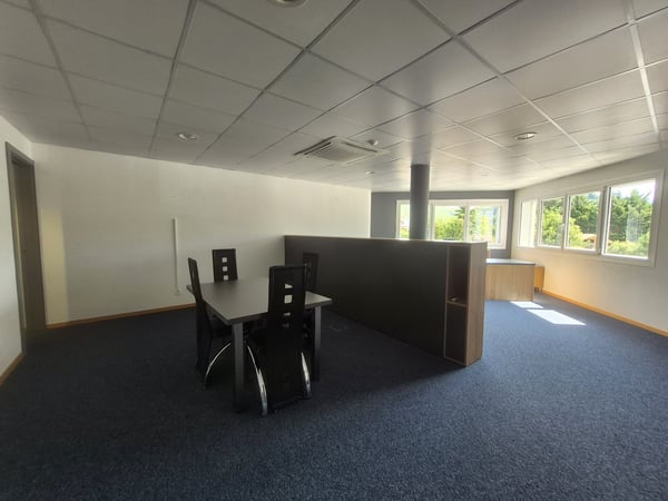 CONTHEY - BEAUX BUREAUX A LOUER 2