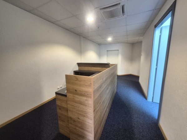 CONTHEY - BEAUX BUREAUX A LOUER 10
