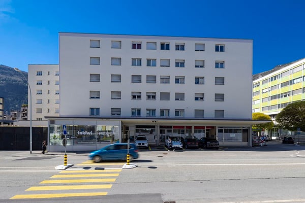 MARTIGNY - LOCAUX A LOUER 3