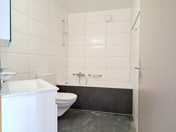 ROSIÈRE 2, Appartement de 3.5 pièces avec deux salles d'eau 8