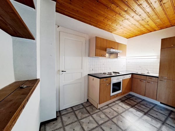 PETITE-RUE 4, Appartement de 2.5 pièces avec cheminée 5