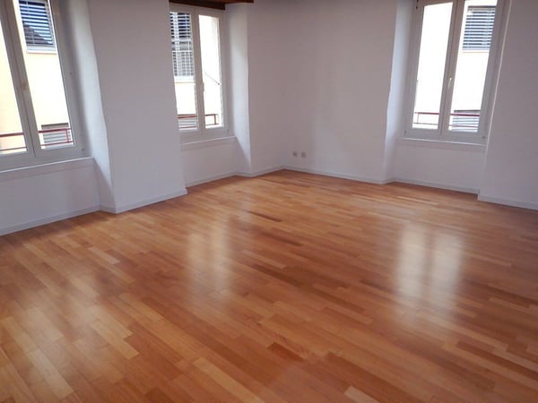 REINE-BERTHE 13, Appartement de 3.5 pièces aux poutres apparentes 3