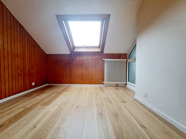 MAISON ROUGE 4, Appartement de 3.5 pièces aux poutres apparentes 3