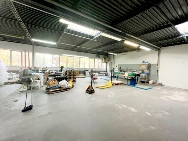 PRÉS-DU-LAC 30A, Local commercial de 449m2 6