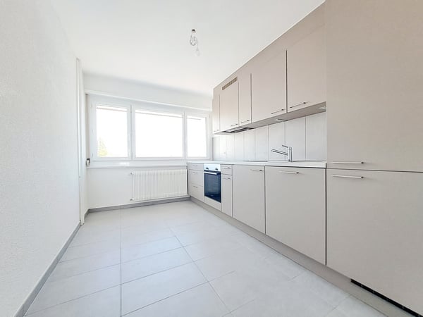 NEUCHÂTEL 41, Appartement de 4.5 pièces proche du centre de 91m2 1
