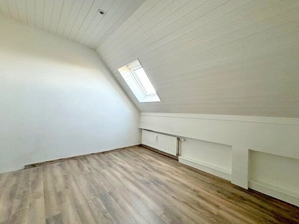 ORON 19, Appartement de 3.5 pièces aux combles 5
