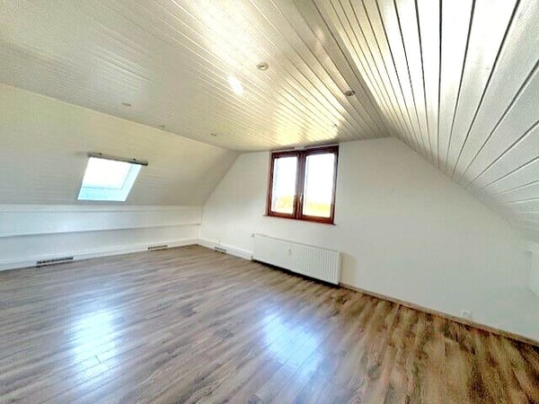 ORON 19, Appartement de 3.5 pièces aux combles 4