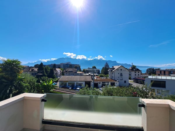 Appartement de 4.5 pièces au 1er étage avec balcon