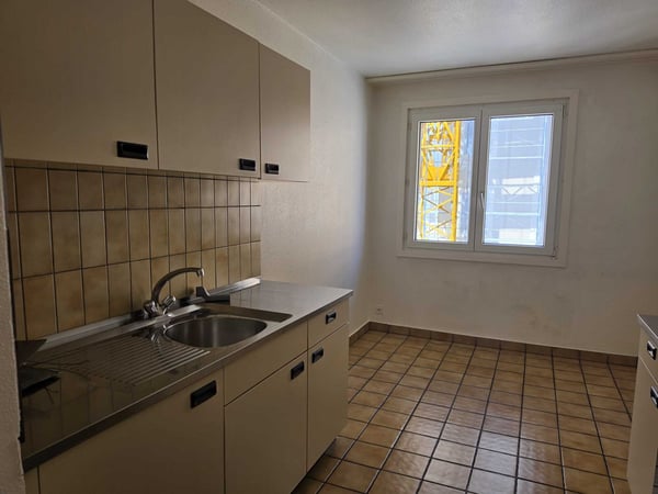 APPARTEMENT 3 PIECES ASCENSEUR ET BALCON 2