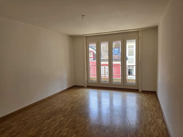 APPARTEMENT 3 PIECES ASCENSEUR ET BALCON 4