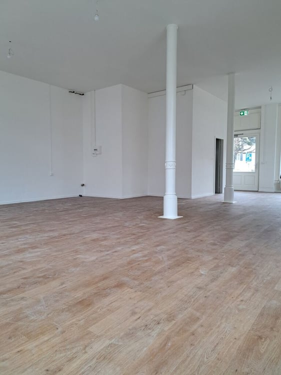 Local commercial rénové 70 m2 4
