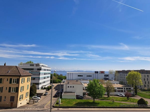 STUDIO 5EME ETAGE AVEC BALCON 35 M2 ET ASCENSEUR 5