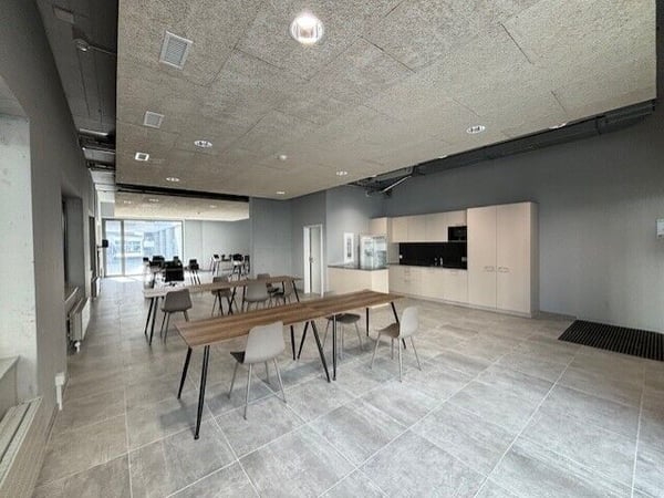 Delémont, surface commerciale de 118 m2 à louer - centre ville 9