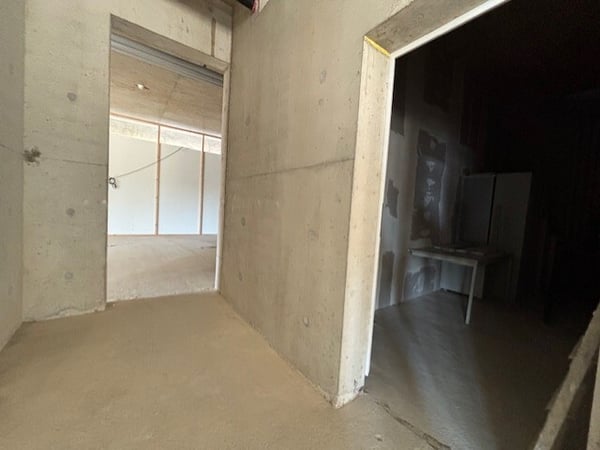 Delémont, surface commerciale à aménager 335 m2 en centre ville 2