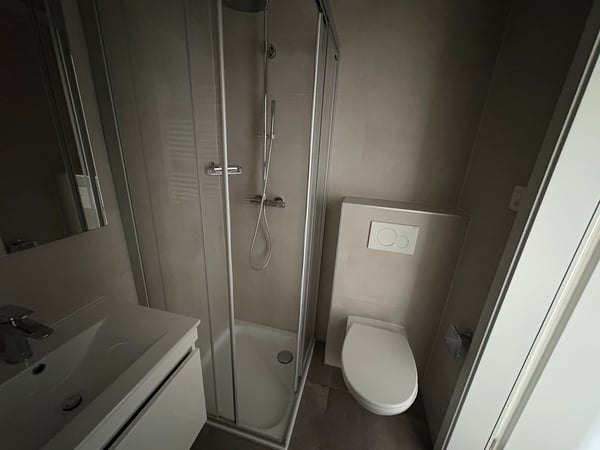 APPARTEMENT 1 PIECES MODERNE 1EME ETAGE 6
