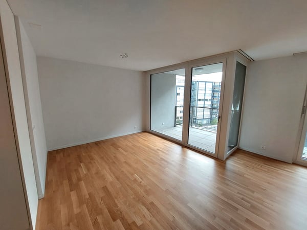 JOLI APPARTEMENT DE 2.5 PIECES AVEC BALCON CENTRE VILLE 4