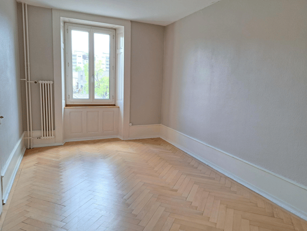APPARTEMENT 1 PIECES 1EME ETAGE AVEC BALCON 4
