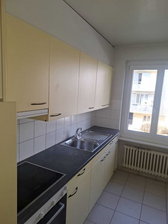 JOLI APPARTEMENT DE 3 PIECES 1ER ETAGE AVEC BALCON 1