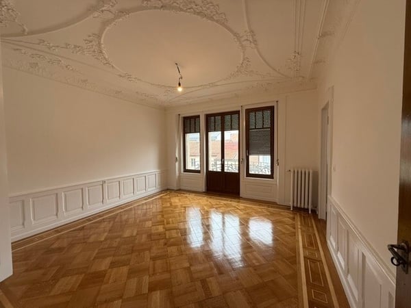 SUPERBE APPARTEMENT RENOVE 4 PIECES 170 M2 AVEC CACHET 6