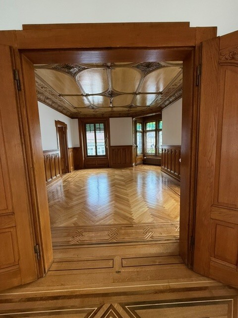 SUPERBE APPARTEMENT RENOVE 4 PIECES 170 M2 AVEC CACHET 7